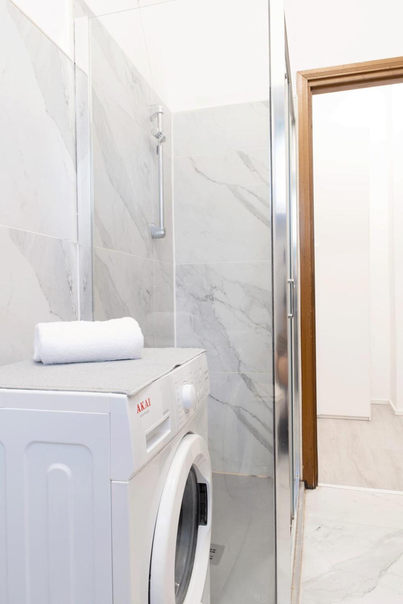 Toma Apartment Trilocale Moderno Per Max 6 Persone Милан Экстерьер фото